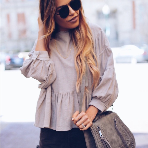 Mod Ref Tops - Abigail Top, L, from Vici Collection in Sage